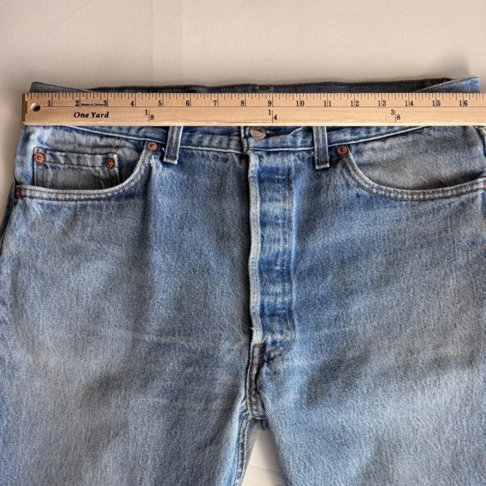 Vintage Levis 501xx Jeans Mens 36x32 (Fits 34x29) Denim Made in USA